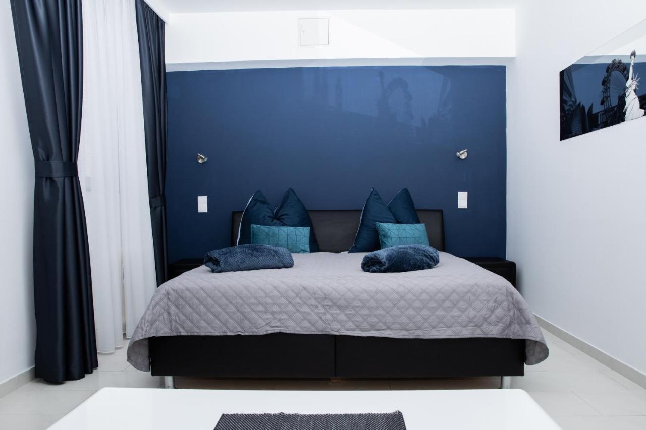 Apartament Vladys *